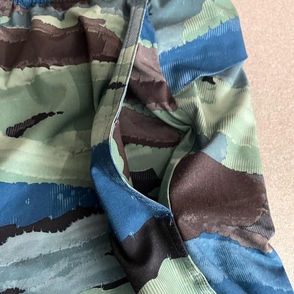 [36] Lululemon Core Short 11" Cactus Camo Desert Teal Vintage Green - Picture 4 of 8